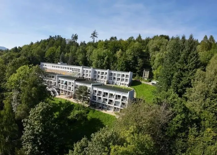 By Milo Bylo شقة *